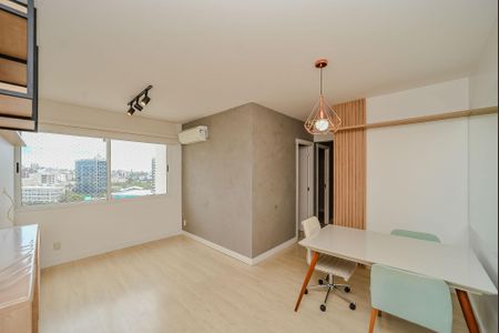 Sala de apartamento para alugar com 3 quartos, 67m² em Vila Ipiranga, Porto Alegre