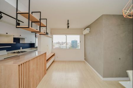 Sala de apartamento para alugar com 3 quartos, 67m² em Vila Ipiranga, Porto Alegre