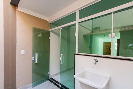 Casa à venda com 100m², 3 quartos e 2 vagas Casa à venda com 100m², 3 quartos e 2 vagasÁrea de Serviço