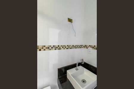 Casa à venda com 100m², 3 quartos e 2 vagas Casa à venda com 100m², 3 quartos e 2 vagasBanheiro Social