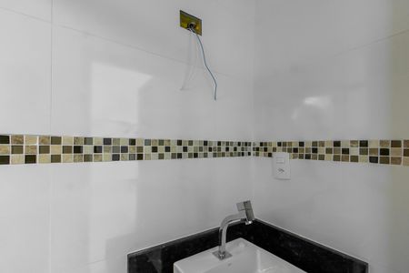 Casa à venda com 100m², 3 quartos e 2 vagas Casa à venda com 100m², 3 quartos e 2 vagasBanheiro