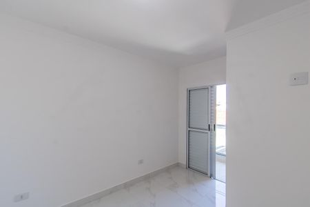 Casa à venda com 100m², 3 quartos e 2 vagas Casa à venda com 100m², 3 quartos e 2 vagasSuíte