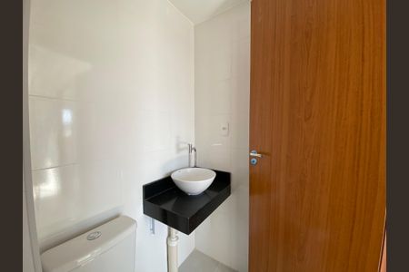 Apartamento para alugar com 36m², 2 quartos e sem vagaBanheiro