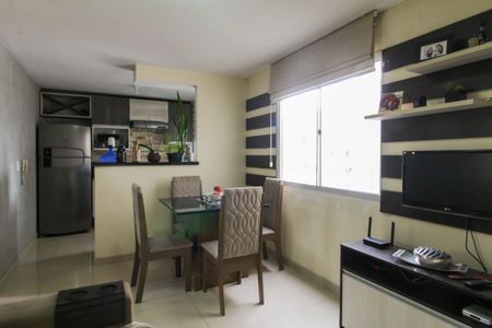 Sala de apartamento para alugar com 2 quartos, 44m² em Igara, Canoas