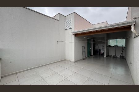 Casa à venda com 145m², 2 quartos e 1 vagaCobertura