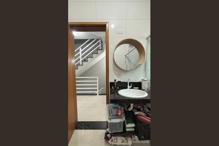 Casa à venda com 145m², 2 quartos e 1 vagaBanheiro Social