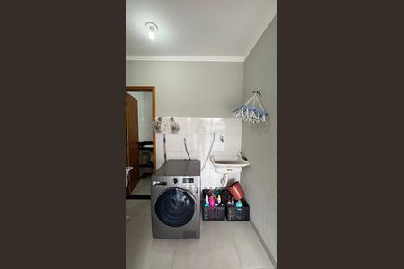 Casa à venda com 145m², 2 quartos e 1 vagaÁrea de Serviço