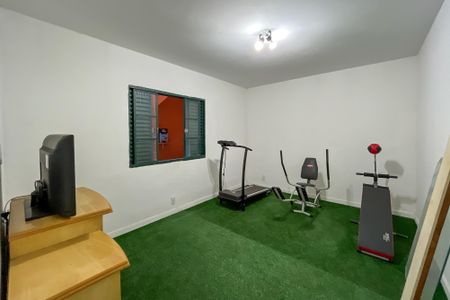 Casa à venda com 349m², 3 quartos e 2 vagas Casa à venda com 349m², 3 quartos e 2 vagasQuarto de Serviço