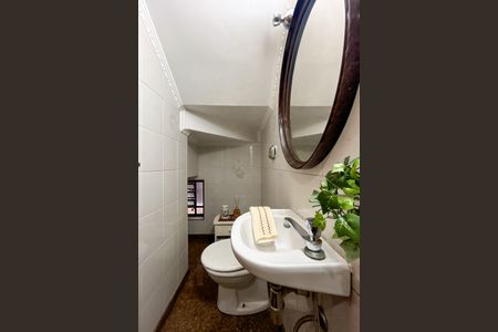 Casa à venda com 349m², 3 quartos e 2 vagas Casa à venda com 349m², 3 quartos e 2 vagasLavabo da Sala