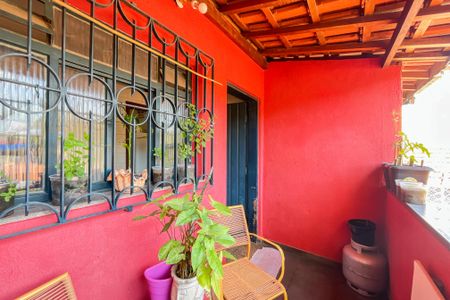 Casa à venda com 349m², 3 quartos e 2 vagas Casa à venda com 349m², 3 quartos e 2 vagasChurrasqueira