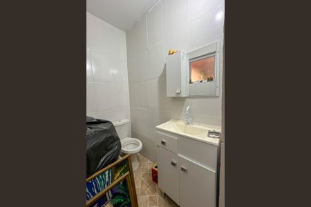 Casa à venda com 349m², 3 quartos e 2 vagas Casa à venda com 349m², 3 quartos e 2 vagasBanheiro de Serviço