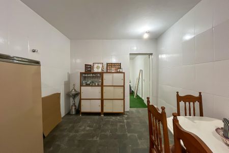 Casa à venda com 349m², 3 quartos e 2 vagas Casa à venda com 349m², 3 quartos e 2 vagasCozinha 2