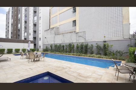 Apartamento para alugar com 60m², 2 quartos e sem vagaÁrea comum - Piscina