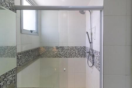 Banheiro da Suíte 2 de apartamento para alugar com 3 quartos, 105m² em Jardim Prainha, São Paulo