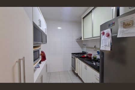 Apartamento à venda com 87m², 3 quartos e 2 vagasCozinha