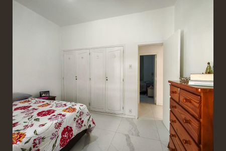 Apartamento à venda com 140m², 3 quartos e 1 vagaQuarto 2