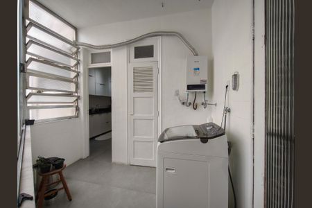 Apartamento à venda com 140m², 3 quartos e 1 vagaÁrea de Serviço