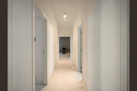 Apartamento à venda com 140m², 3 quartos e 1 vagaCorredor