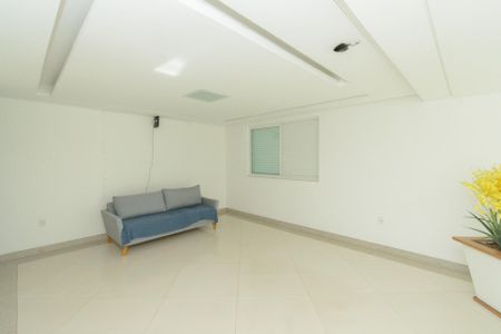 Casa à venda com 500m², 3 quartos e 8 vagas Casa à venda com 500m², 3 quartos e 8 vagasSala 3