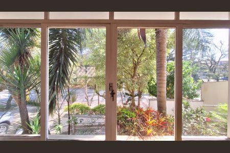 Vista da sala de casa à venda com 2 quartos, 208m² em Bela Aliança, São Paulo