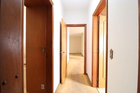 Casa à venda com 208m², 2 quartos e 4 vagasCorredor