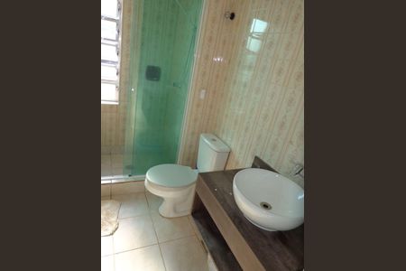 Banheiro de apartamento para alugar com 2 quartos, 80m² em Cristal, Porto Alegre