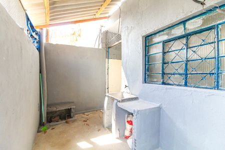 Casa para alugar com 56m², 1 quarto e sem vagaÁrea de Serviço/Quintal