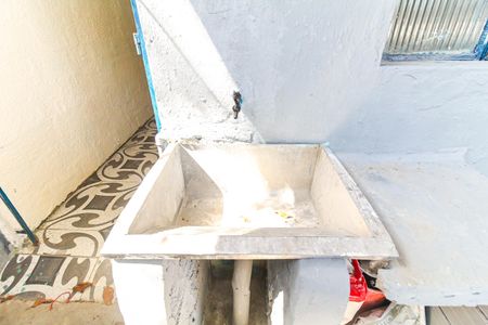 Casa para alugar com 56m², 1 quarto e sem vagaÁrea de Serviço/Quintal