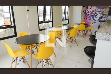 Apartamento para alugar com 37m², 2 quartos e 1 vaga