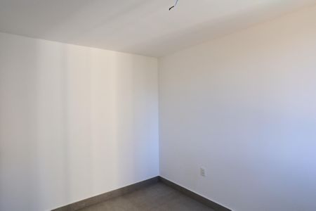 Apartamento à venda com 143m², 4 quartos e 3 vagasQuarto 2
