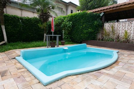 Apartamento à venda com 50m², 2 quartos e 1 vaga Apartamento à venda com 50m², 2 quartos e 1 vagaÁrea comum - Piscina