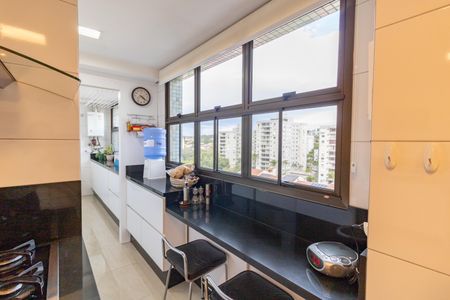 Apartamento à venda com 147m², 3 quartos e 2 vagasCozinha