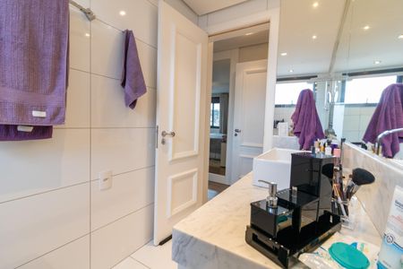 Apartamento à venda com 147m², 3 quartos e 2 vagasBanheiro da Suíte