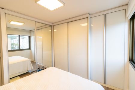 Apartamento à venda com 147m², 3 quartos e 2 vagasQuarto 1