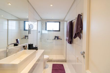 Apartamento à venda com 147m², 3 quartos e 2 vagasBanheiro da Suíte