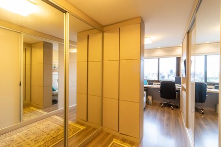 Apartamento à venda com 147m², 3 quartos e 2 vagasQuarto 2