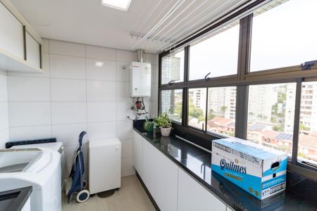 Apartamento à venda com 147m², 3 quartos e 2 vagasÁrea de Serviço