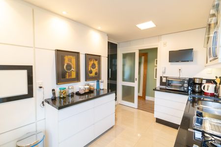 Apartamento à venda com 147m², 3 quartos e 2 vagasCozinha