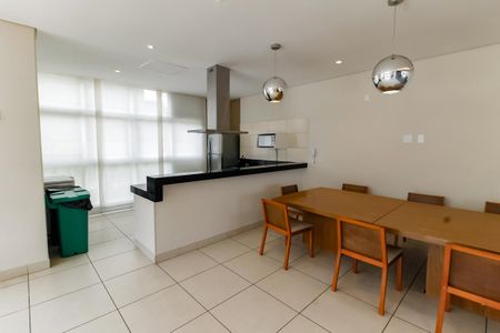 Apartamento para alugar com 55m², 2 quartos e 1 vaga Apartamento para alugar com 55m², 2 quartos e 1 vagaÁrea comum - Salão de festas