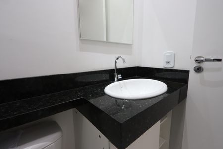 Apartamento para alugar com 34m², 2 quartos e sem vagaBanheiro