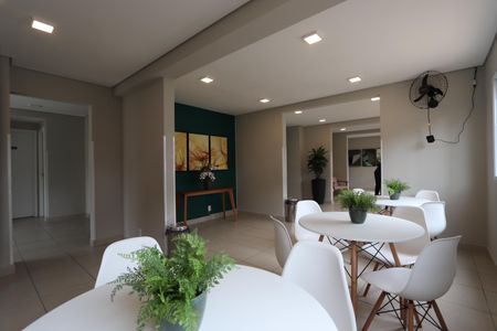 Apartamento para alugar com 34m², 2 quartos e sem vagaÁrea comum - Salão de festas