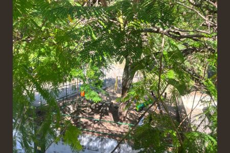 Casa de condomínio à venda com 229m², 4 quartos e 3 vagas