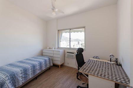 Apartamento para alugar com 105m², 3 quartos e 2 vagasQuarto 2