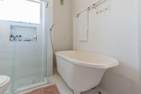 Apartamento para alugar com 105m², 3 quartos e 2 vagasBanheiro da Suíte