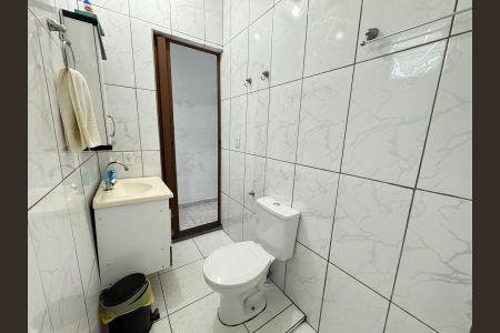 Casa à venda com 101m², 4 quartos e 1 vagaBanheiro 2