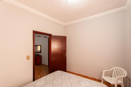 Casa à venda com 328m², 3 quartos e 6 vagasQuarto 1