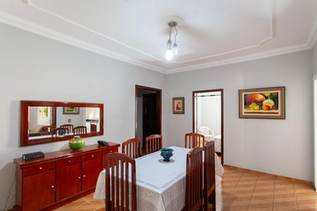 Casa à venda com 328m², 3 quartos e 6 vagasSala de Jantar