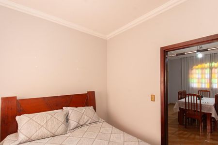 Casa à venda com 328m², 3 quartos e 6 vagasQuarto 1