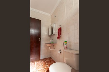 Casa à venda com 328m², 3 quartos e 6 vagasBanheiro da Suíte 2