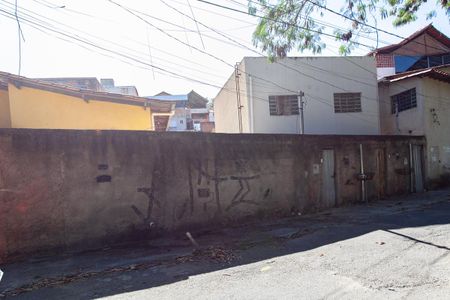 Casa à venda com 328m², 3 quartos e 6 vagasFachada